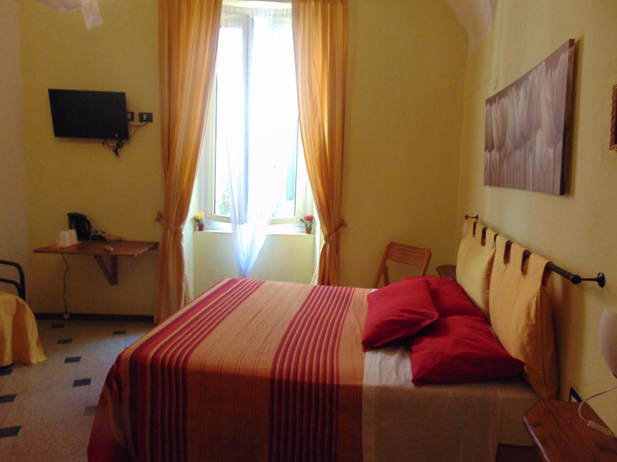 Il Pignoletto Bed and Breakfast Riva Ligure Exterior foto